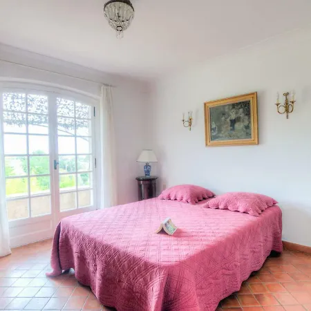 La Badogue Villa *